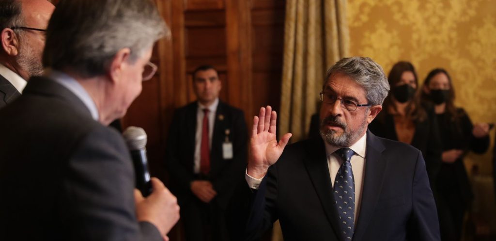 José Ruales nuevo Ministro de Salud