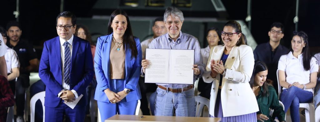 Guillermo Lasso anunció la eliminación del examen de admisión Senescyt